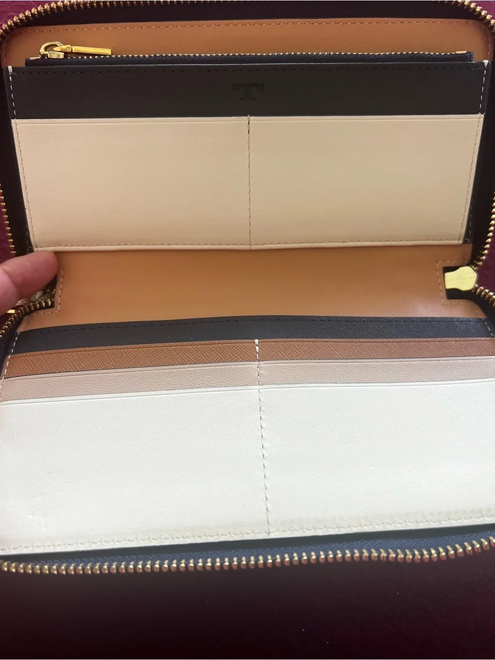 Tory Burch Robinson Printed Basketweave wristlet Zip Continental  Wallet